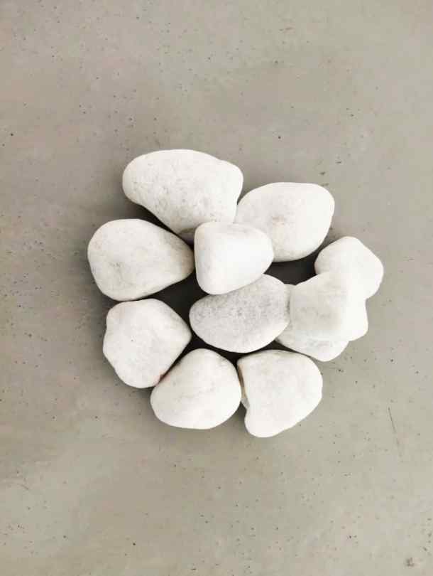 White Pebbles - 3-5cms