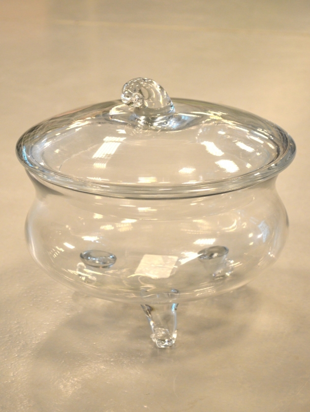 Glass pot